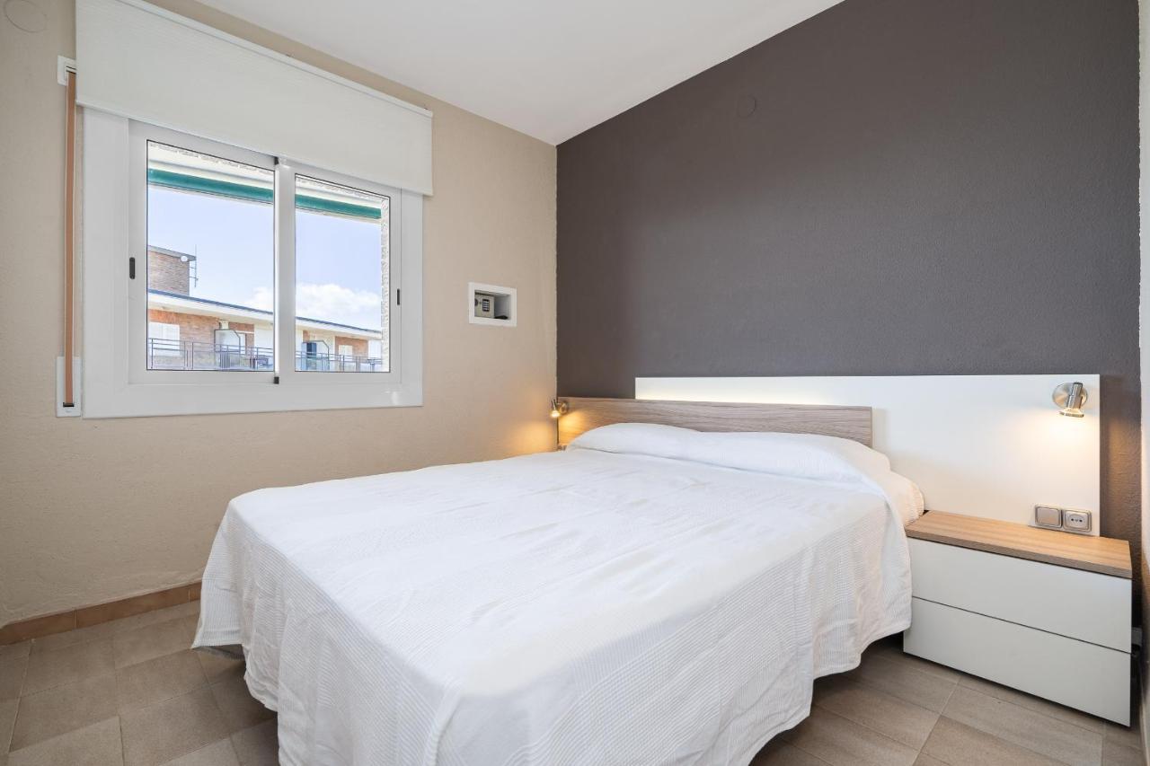 Hauzify I Apartament Punta Del Cavall ซาลอว์ ภายนอก รูปภาพ